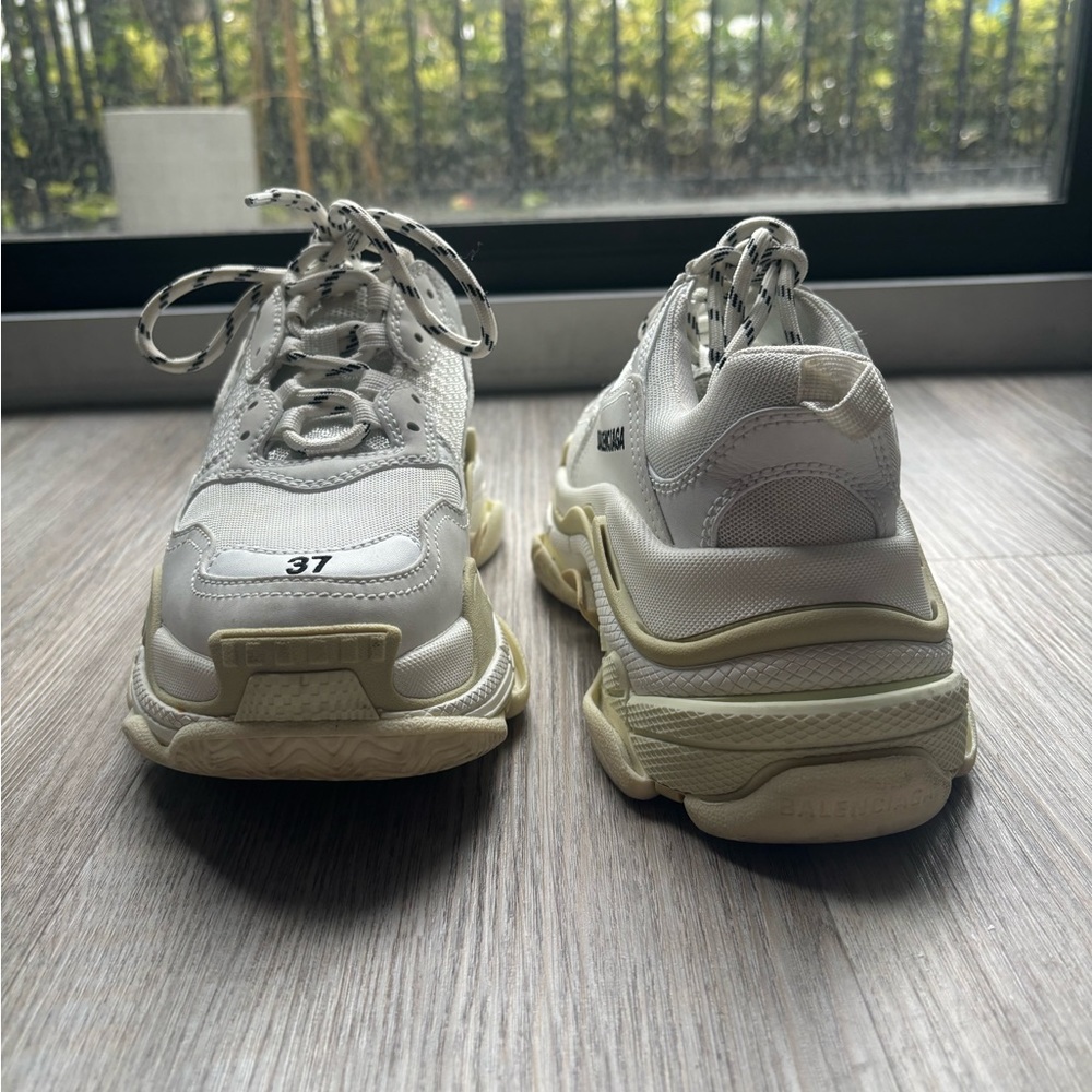 BALENCIAGA Triple S Women Sneakers